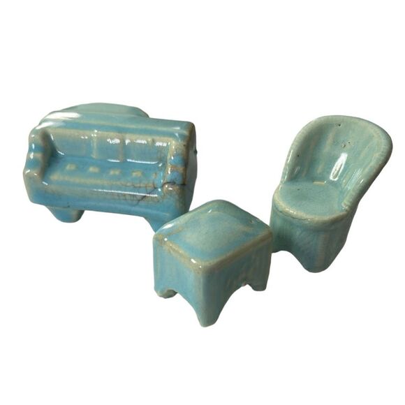 3 piece VTG Ceramic doll hose furniture..issues - Picture 1 of 14